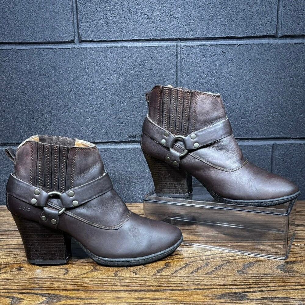 B.O.C. Boots Brown Leather Ankle Booties Biker Western Studded Harness Women’s 9
